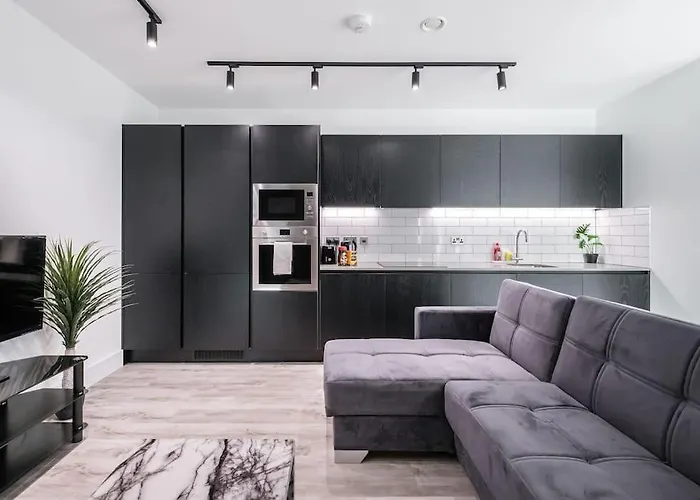 Elegant Sky Line Apartment