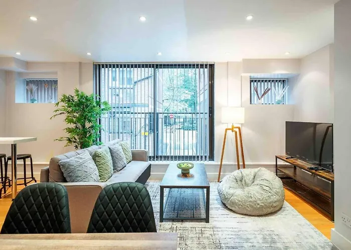 Stunning 3-Bed House In Central London