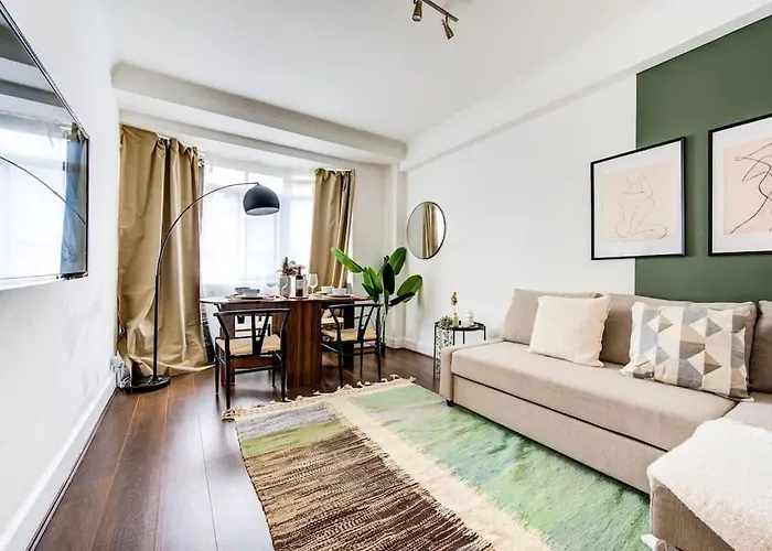 Oxford Circus Chic Modern Flat For 4