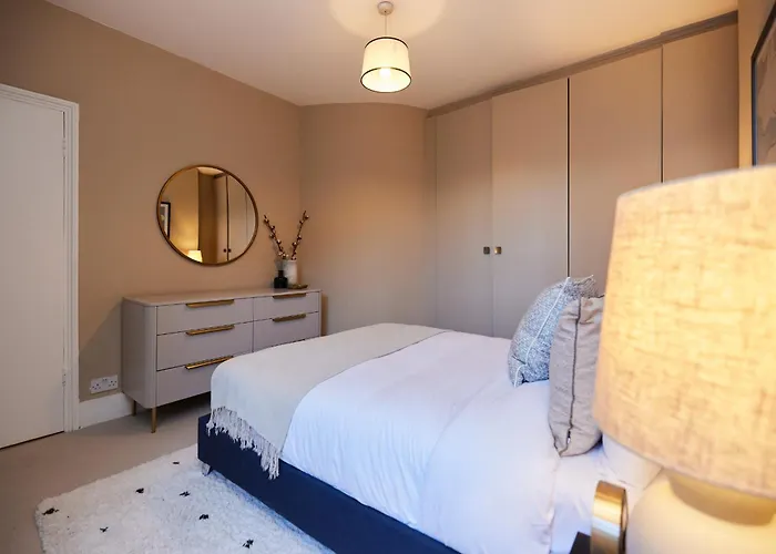 The Elmington Estate Place - Elegant 1Bdr Flat