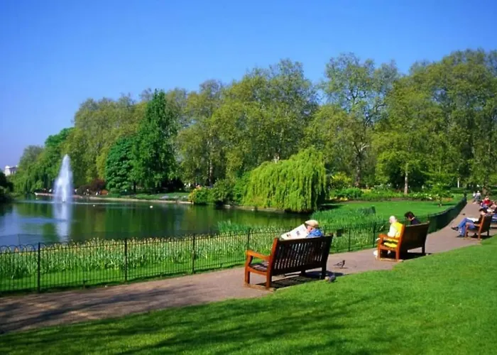 Beautiful 2-Bed Notting Hill Apt With Garden
