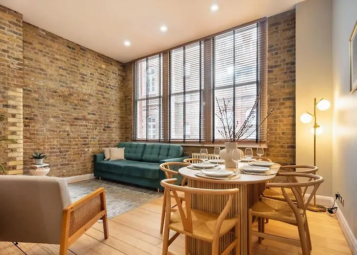 Prime Covent Garden Gem With Air-Con
