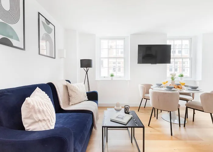 Soho & Fitzrovia With Balcony - Cityapartmentstay