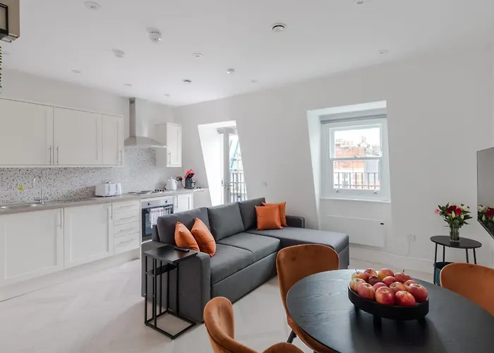 Soul In The City - Fitzrovia - By Frankie Says