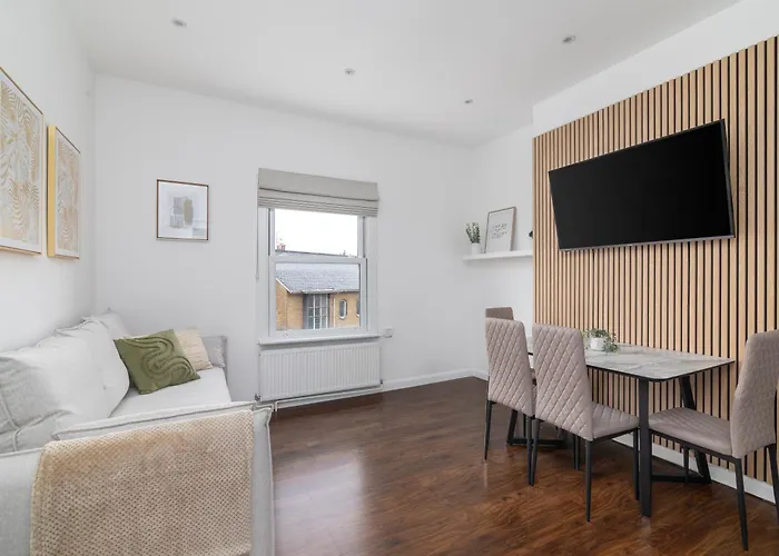 Cosy Apartment In Queens Park