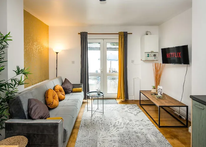 Serviced Apartment In Finchley Road