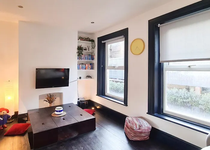 Unique And Cozy Apartment In Central London