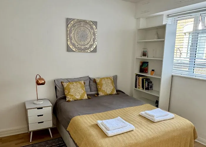2 Bedroom Apartment Near Euston, King\'S Cross
