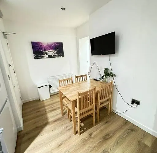 Sleep 6 - 5 Min From Camden Market Hw5