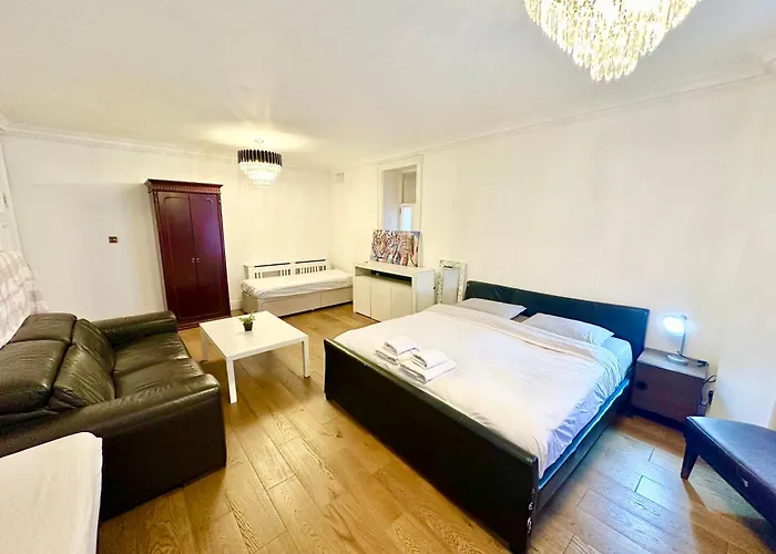 5 Minutes From Hyde Park And Oxford Street 5 Bedrooms Apartment In Central London