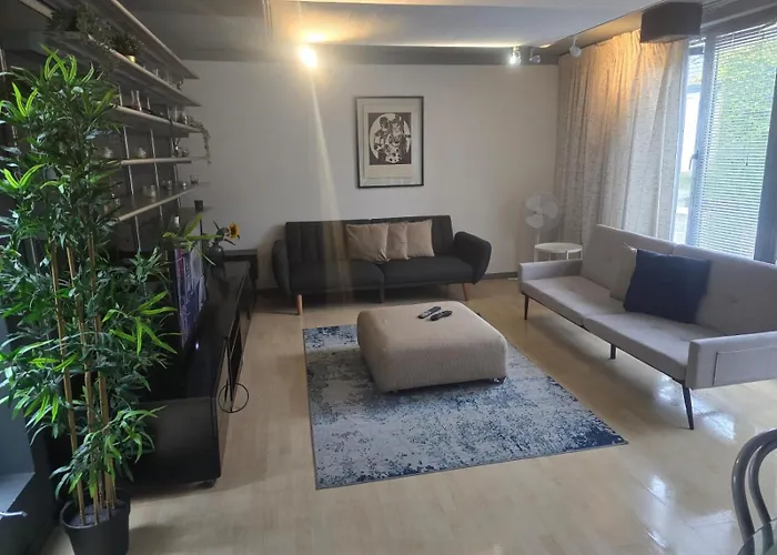 One Bed House In Camden Town