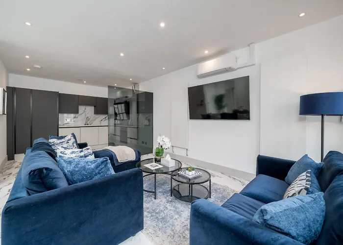 Luxury Eaton Mews House In London
