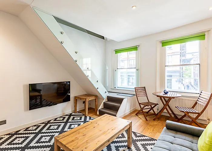 Farringdon Leo Loft