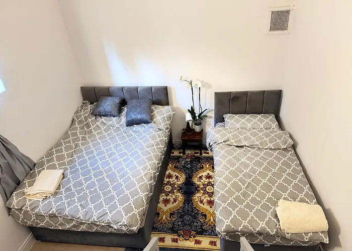 Studio With 3 Beds- 20 Min From London Bridge And Gatwick Airport