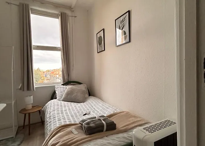 Cozy Single Room Near Station
