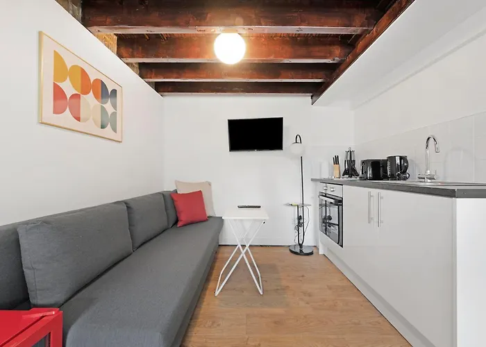 Budget Nest Archway