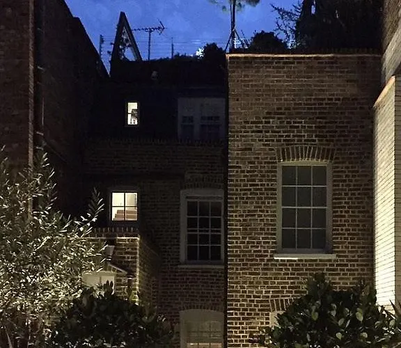 Nice Home In London