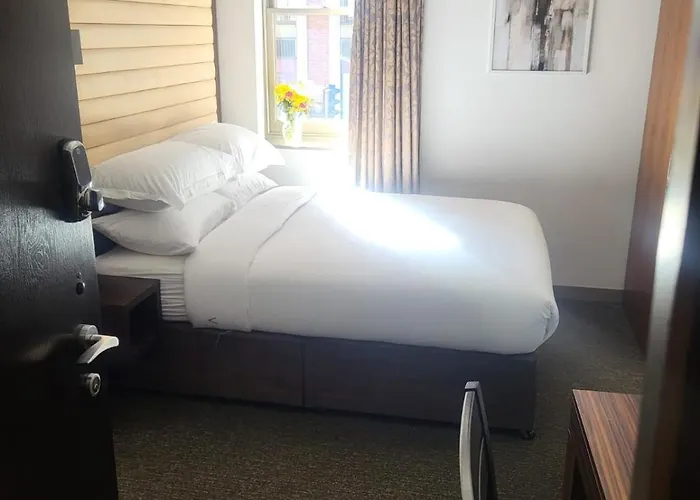 Central Boutique Room 302