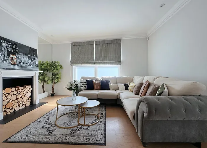Spacious And Cosy 3Brs 5F House In Heart Of London