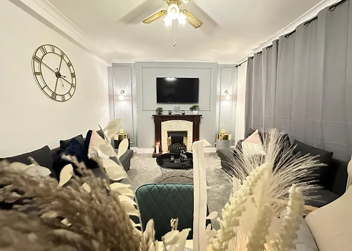 Luxury Apartment In London