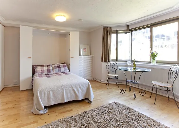 Tower Bridge Apartment