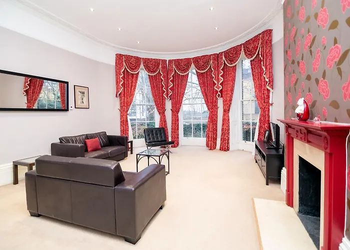 Bridge House Canary Wharf Apartments