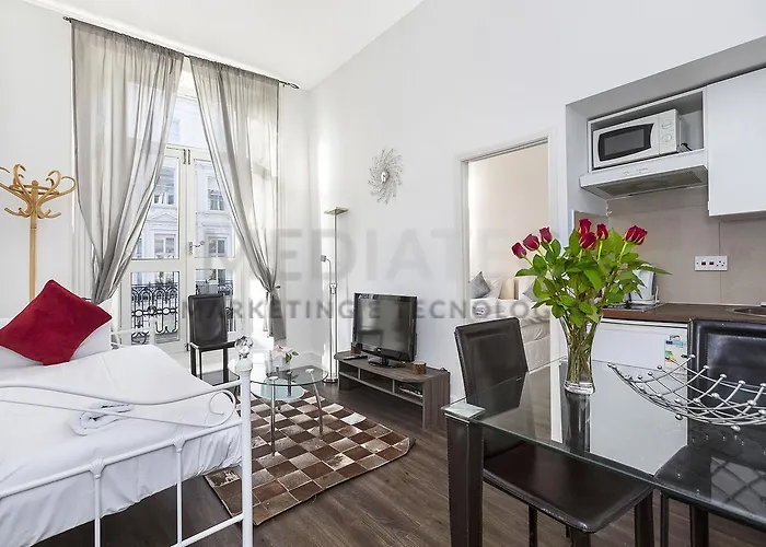 St. George\'S Apartments
