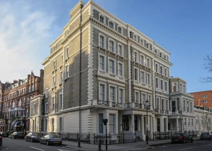 Courtfield Apartments