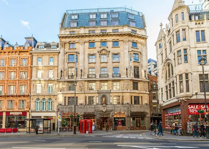 Trafalgar Square Apartments