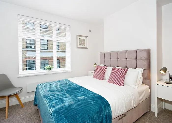 F4 Greek Street By City Living London