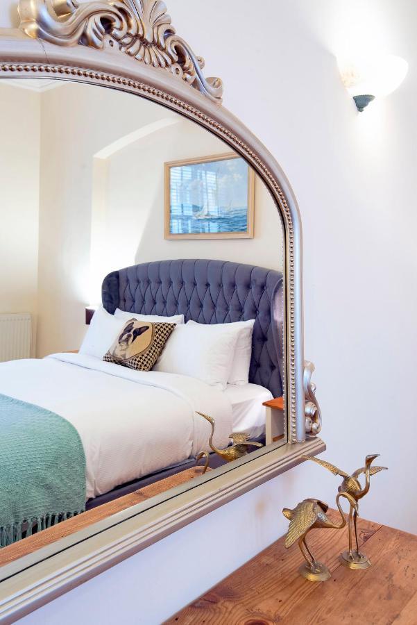 Trafalgar Square Apartment
