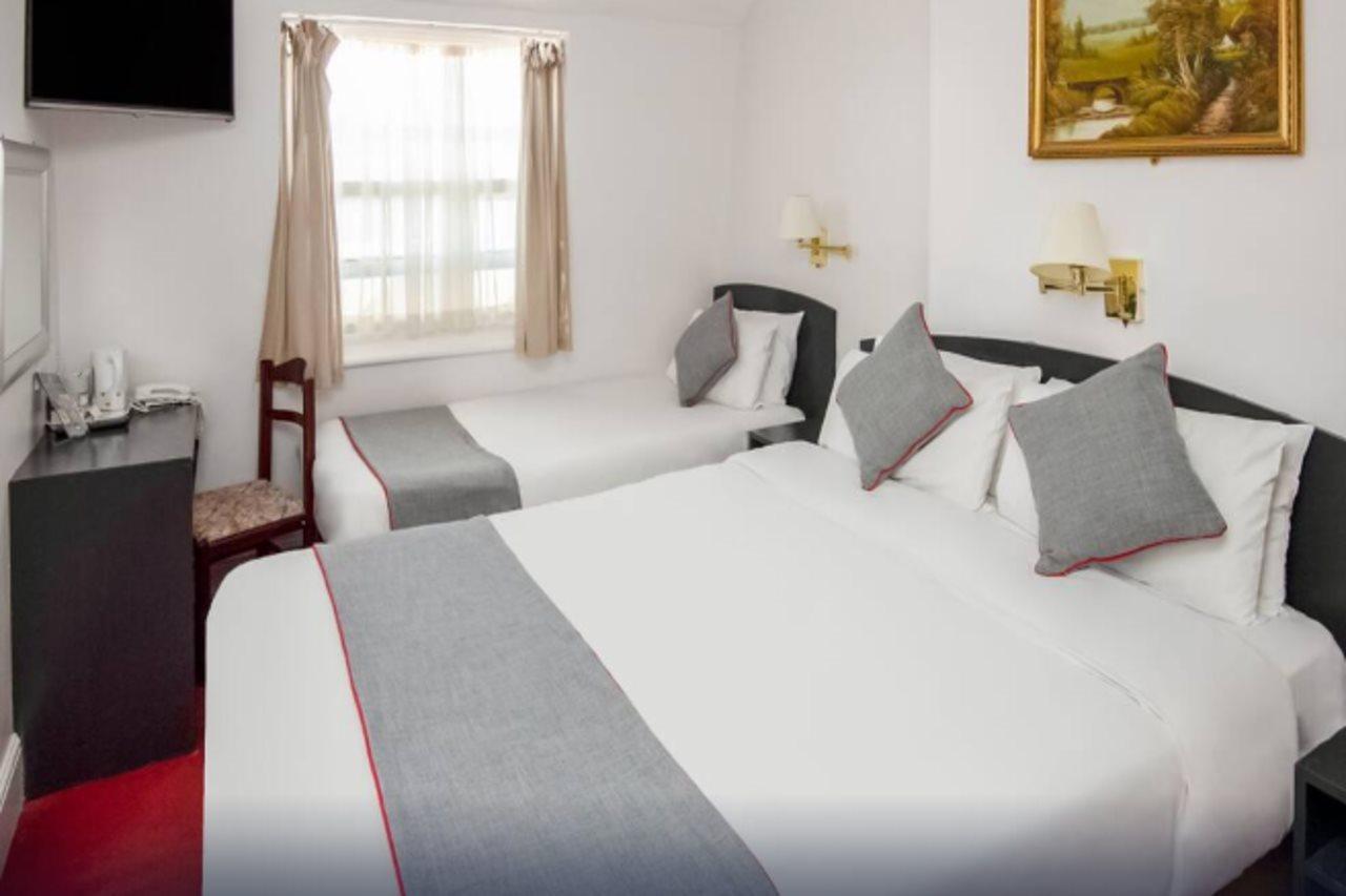 Hotel St George's 2*