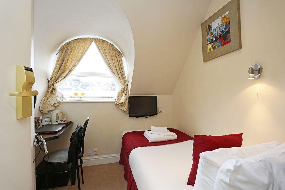Elysee Hyde Park 3* London