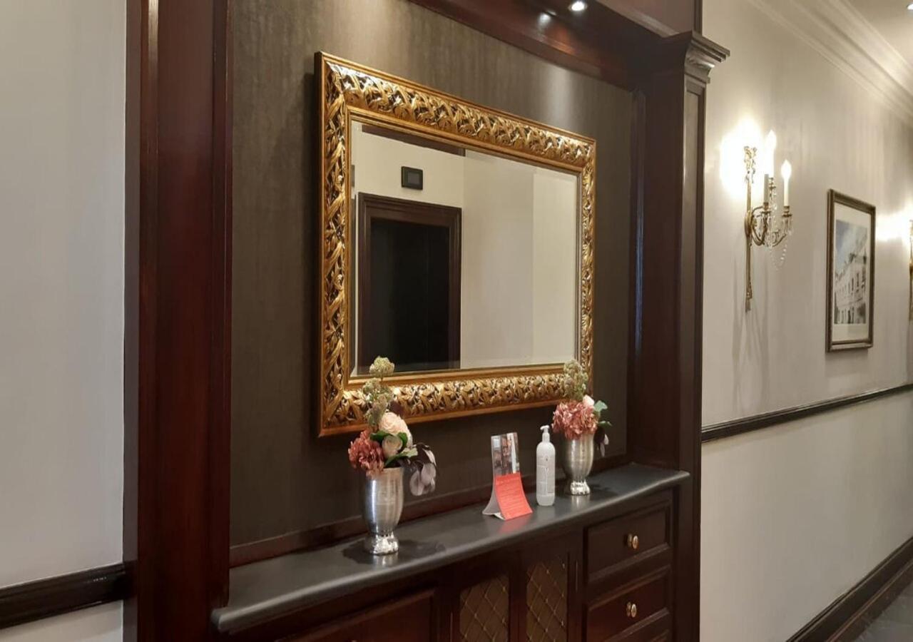 The Bailey's Kensington Hotel 4*