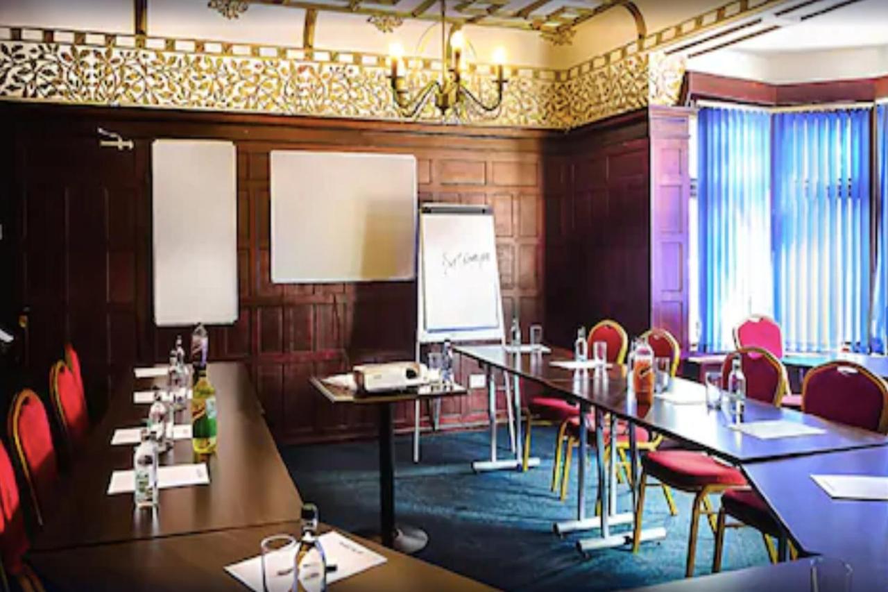 Oyo Luton Hotel London