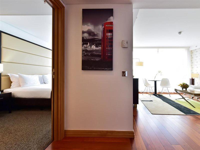 Hotel Pestana Chelsea Bridge &