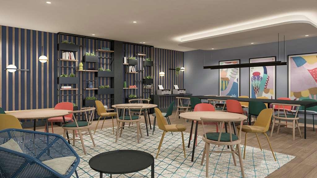 Hampton By Hilton Park Royal Hotel London