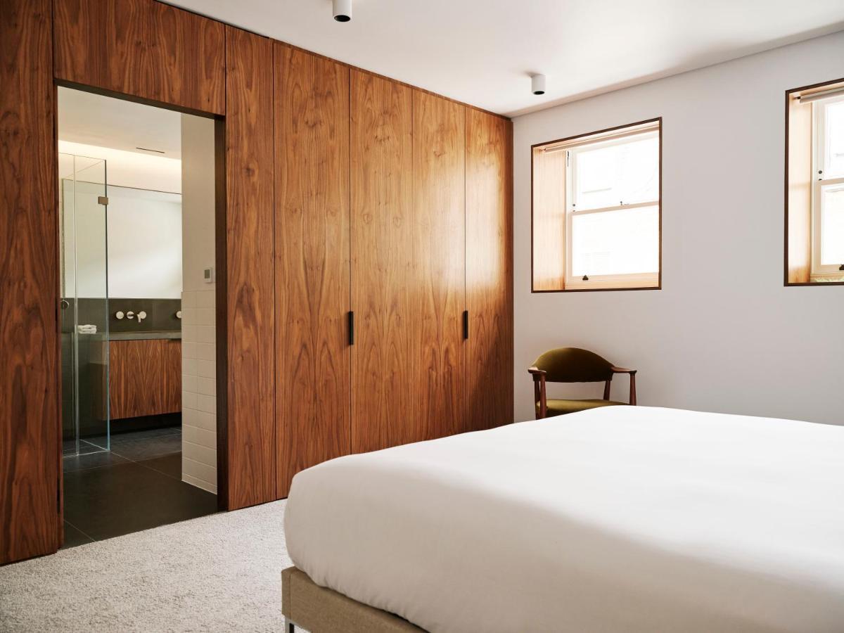 Weymouth Mews 4*