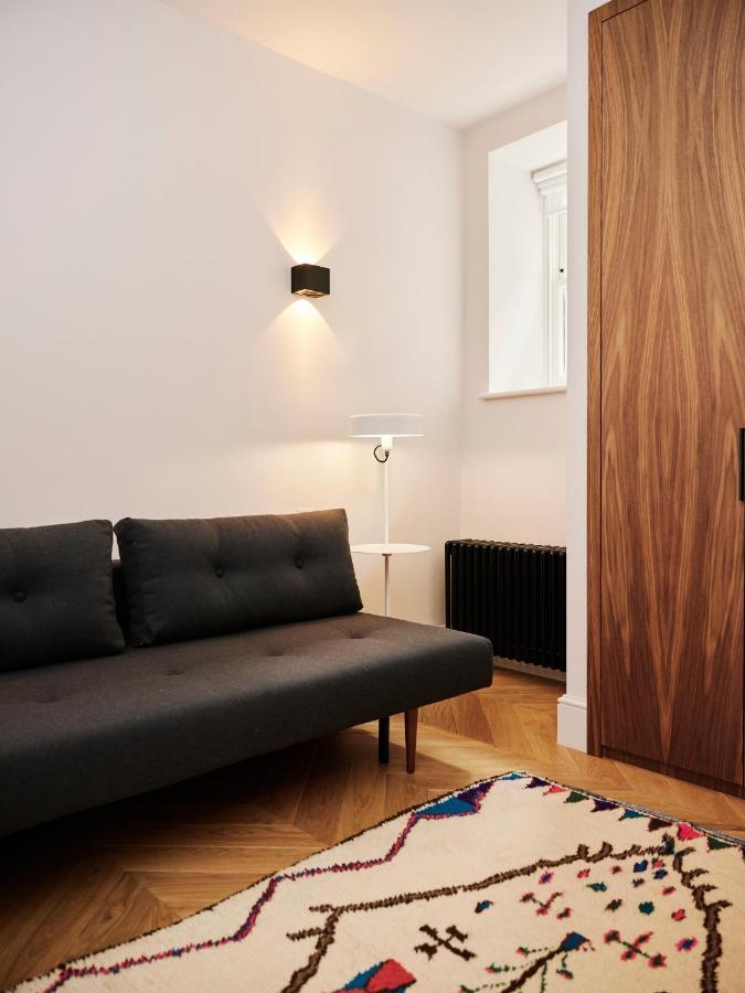 Weymouth Mews 4* London