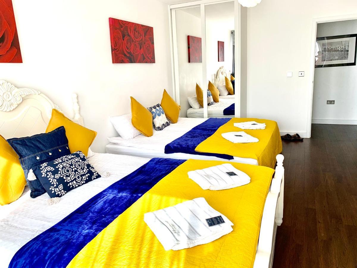 2-bedrooms Apartment, Lounge, Balcony Apartment London