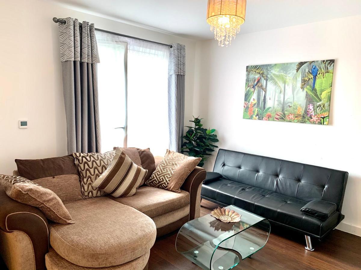 2-bedrooms Apartment, Lounge, Balcony Apartment