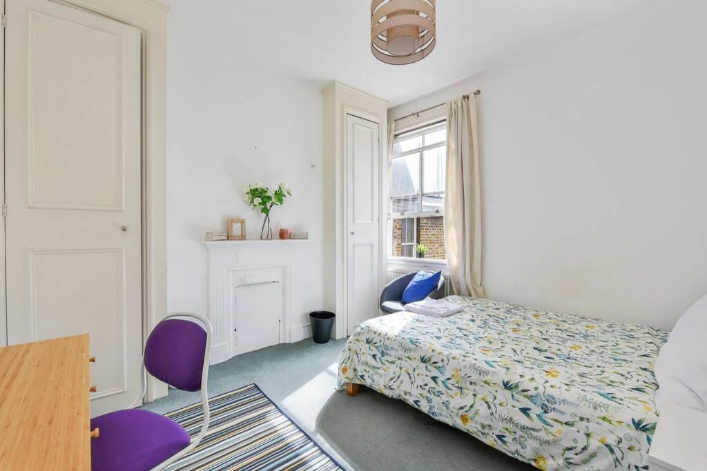 Apartamento Groves 4 Bedroom, Shepherds Bush Londres