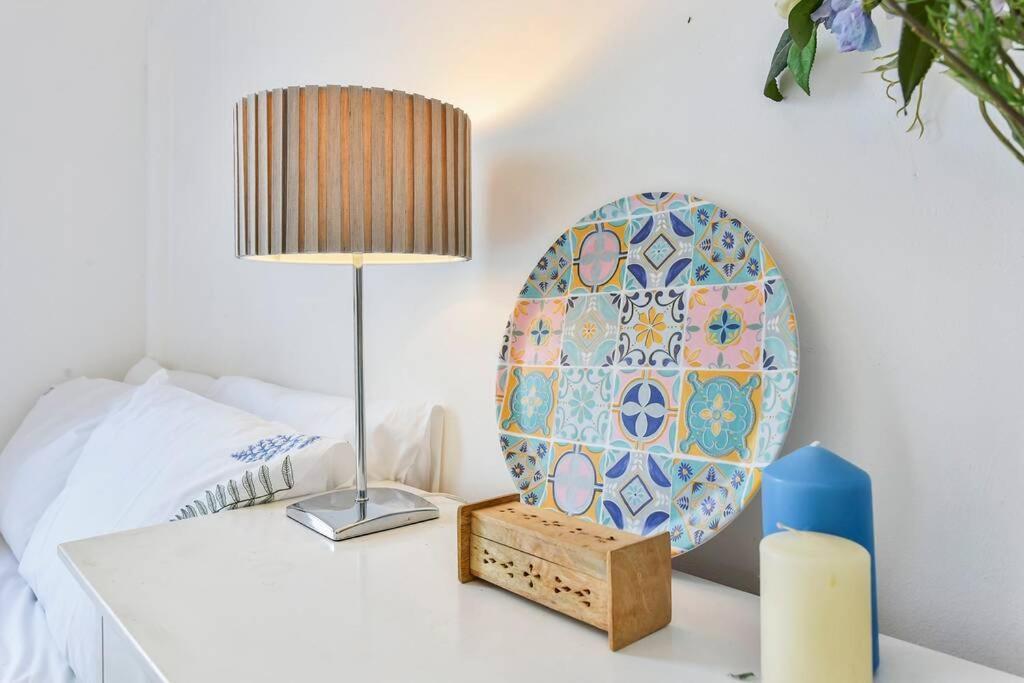 Apartamento Groves 4 Bedroom, Shepherds Bush Londres