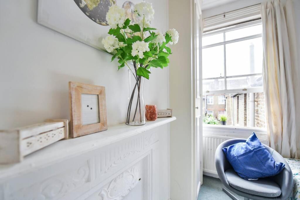 Apartamento Groves 4 Bedroom, Shepherds Bush Londres