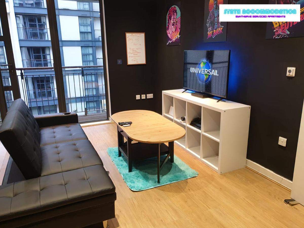 Apartamento 80s Retro 1 Bedroom Serviced Canary Wharf Perfect For Corporate Business Families & Leisure Guests
