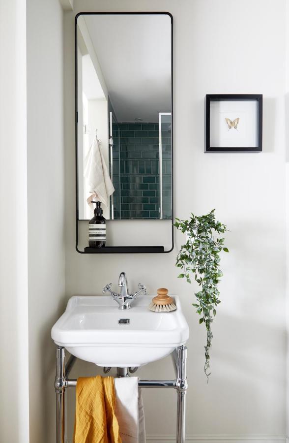 Apartment Modern 1 Bedroom - Minutes From Angel Tube St. *