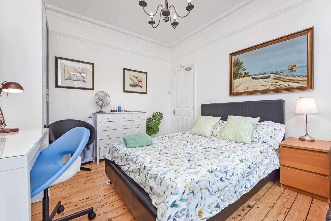 Apartamento Groves 4 Bedroom, Shepherds Bush