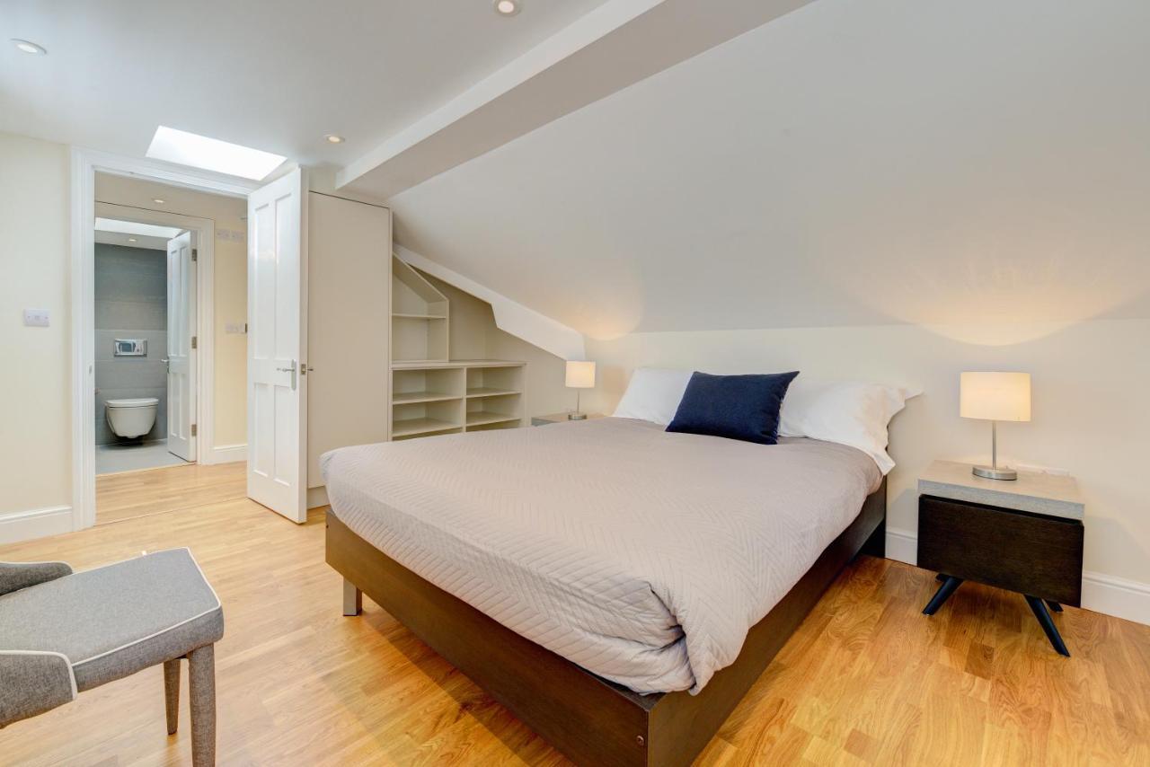 Hamlet Gardens Apartment London