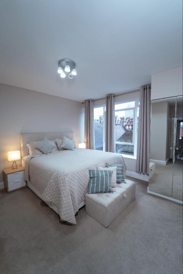 Apartment Park Lane Crawford Place London
