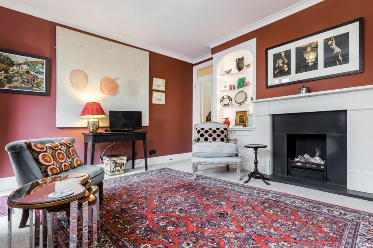 3 Bedroom On Portobello Road In Notting Hill Apartment London